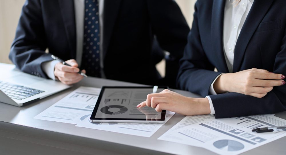 4G閉域回線とモバイルWindows10導入に関する銀行セキュリティポリシー課題の洗い出し、マネジメント業務